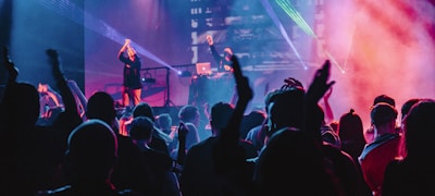 用户分享自己拍摄的赛场精彩瞬间照片